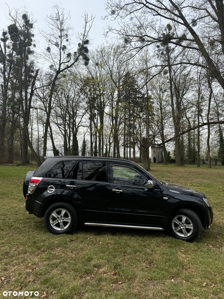 Suzuki Grand Vitara 2.0 De Luxe - 8