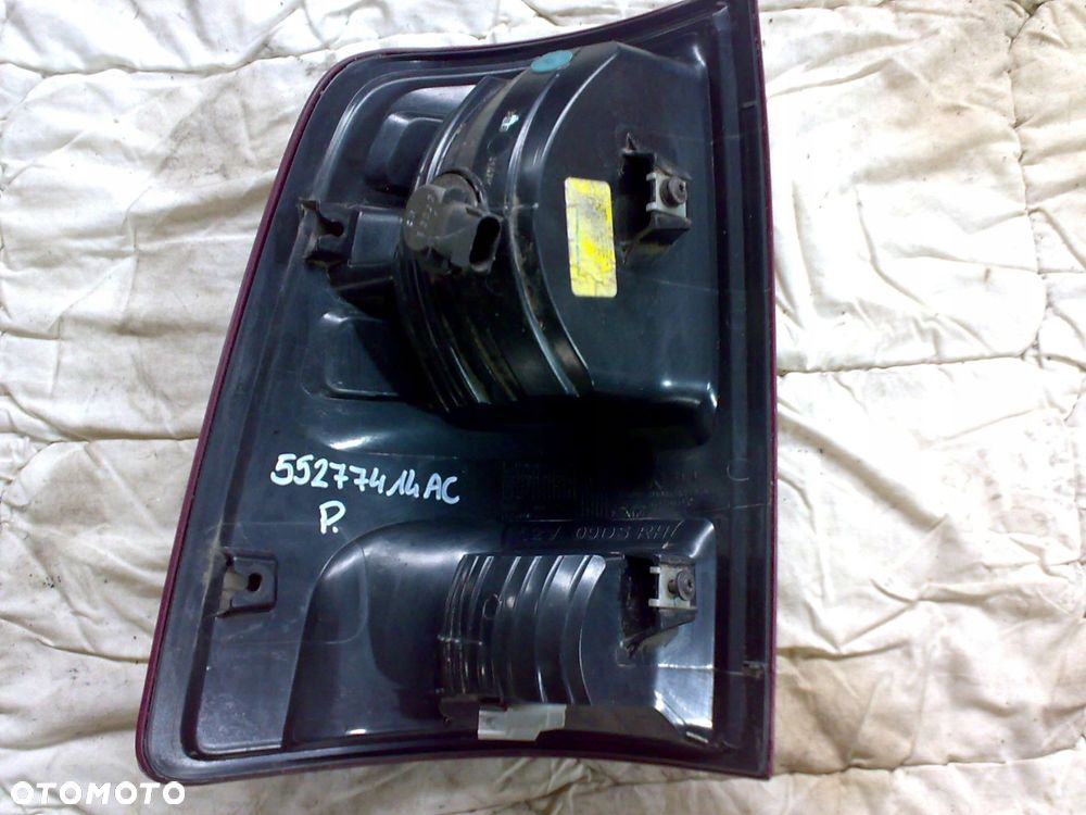 dodge ram 1500 2013-2018 quad cab sport lampa tylna prawa usa orginał - 2