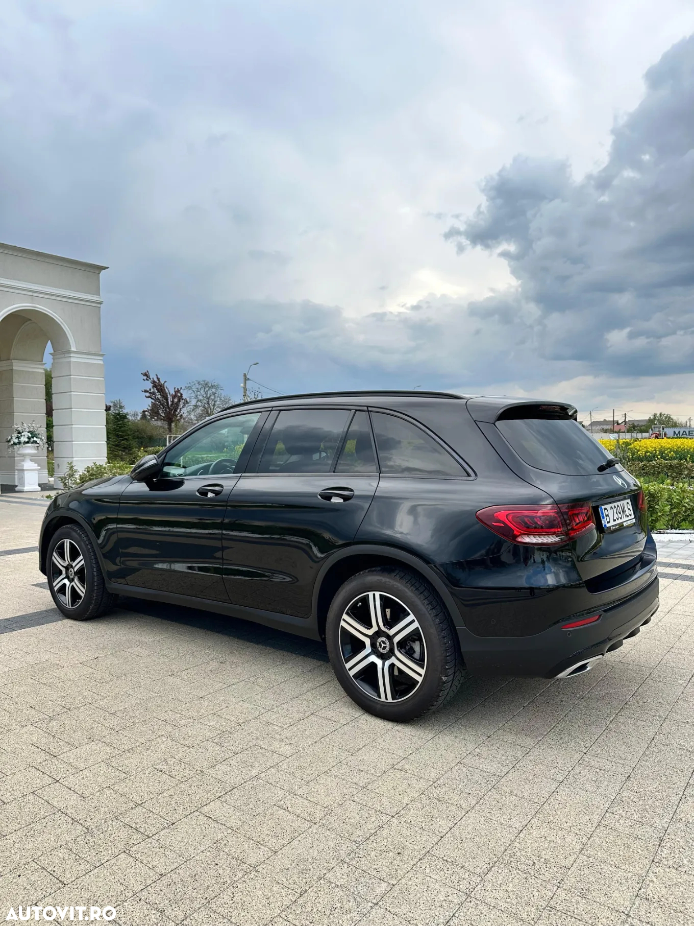Mercedes-Benz GLC 200 4MATIC - 4
