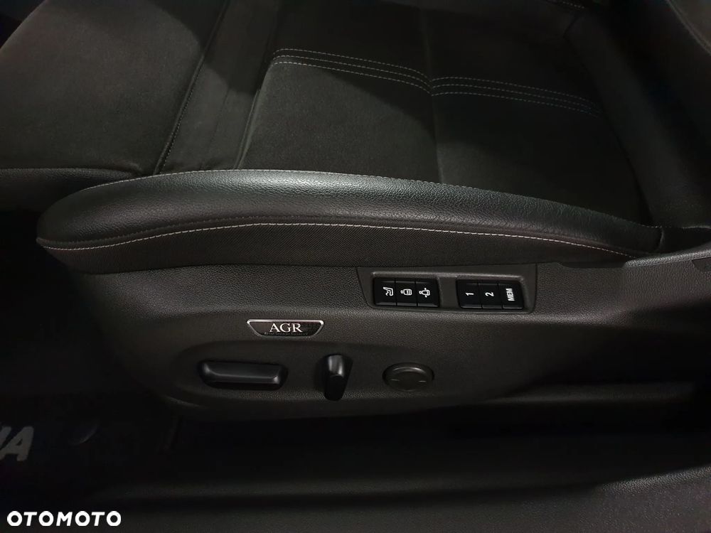 Opel Insignia 2.0 CDTI Ultimate S&S - 32