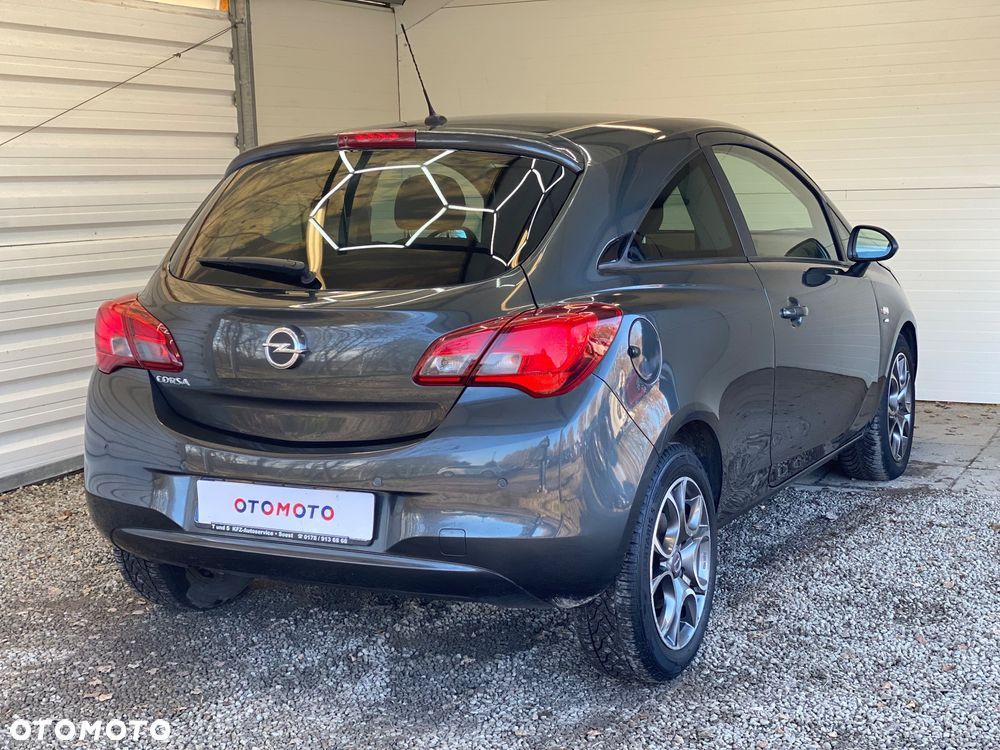 Opel Corsa 1.2 Cosmo - 26