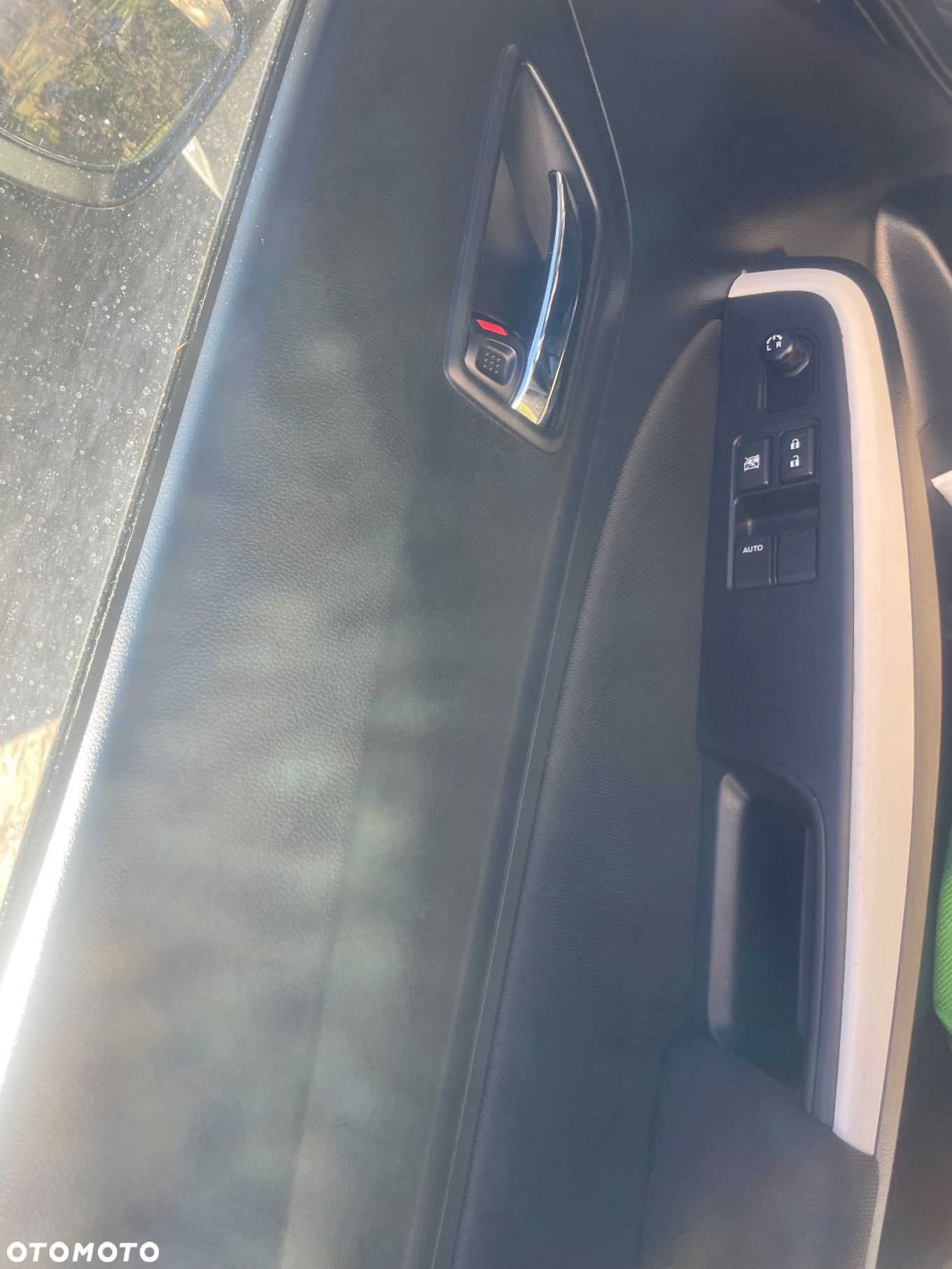 Suzuki Swift 1.0 T Premium Plus - 16