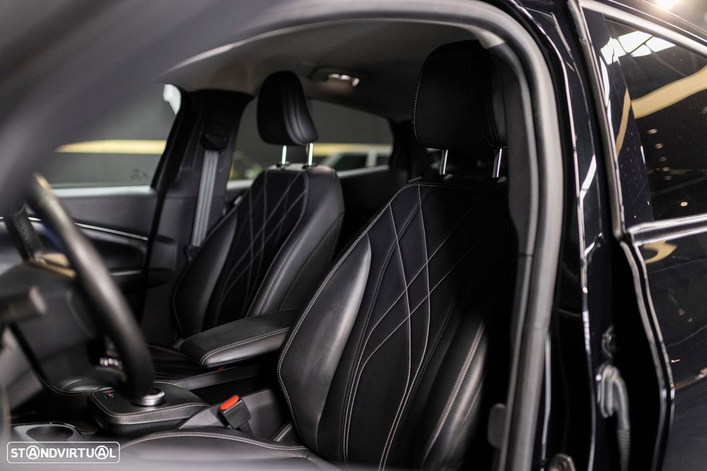 Ford Mustang Mach-E Standard - 35