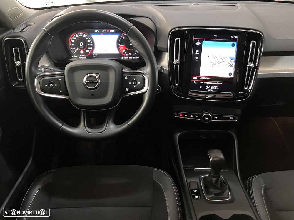 Volvo XC 40 2.0 D3 Momentum Plus - 54