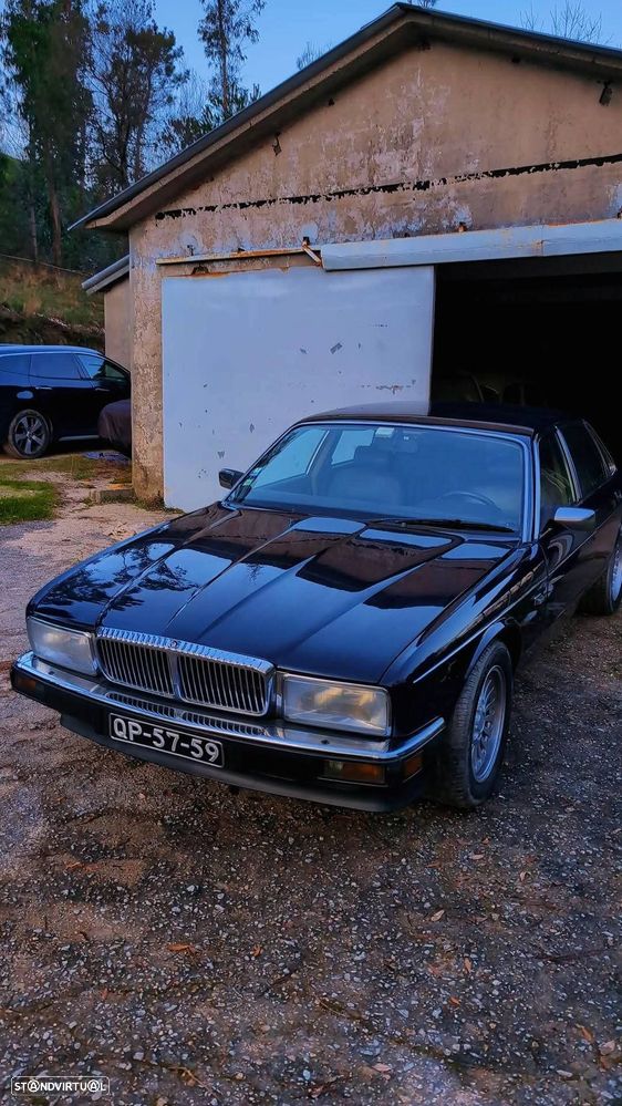 Daimler Sovereign - 17