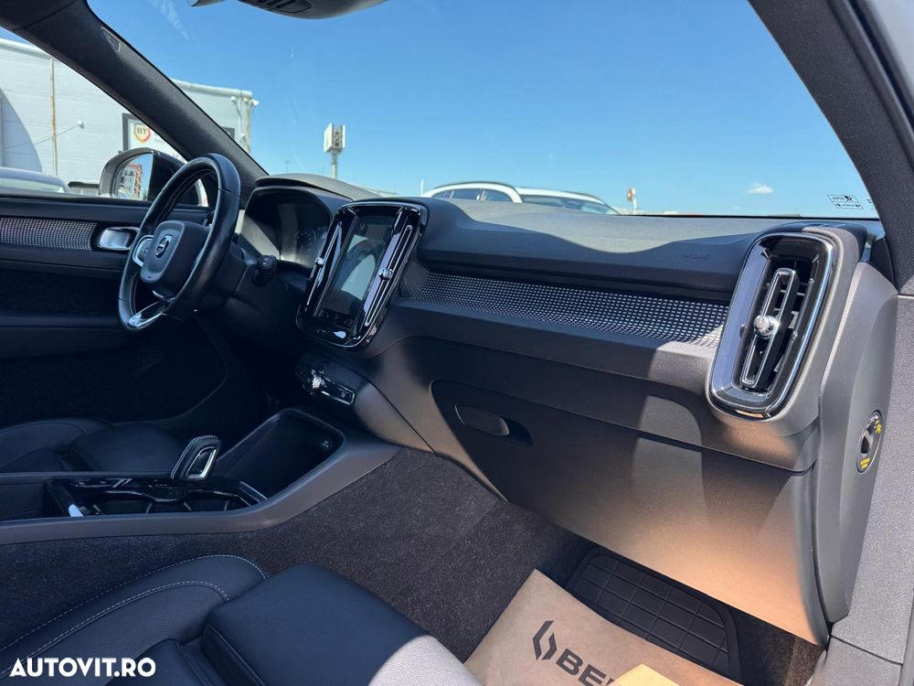 Volvo XC 40 T5 Twin Engine DKG R-Design - 15