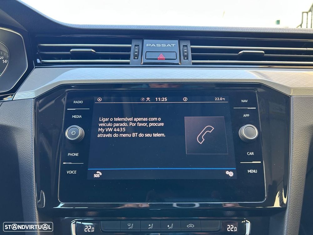 VW Passat Variant 1.6 TDI Confortline DSG - 29