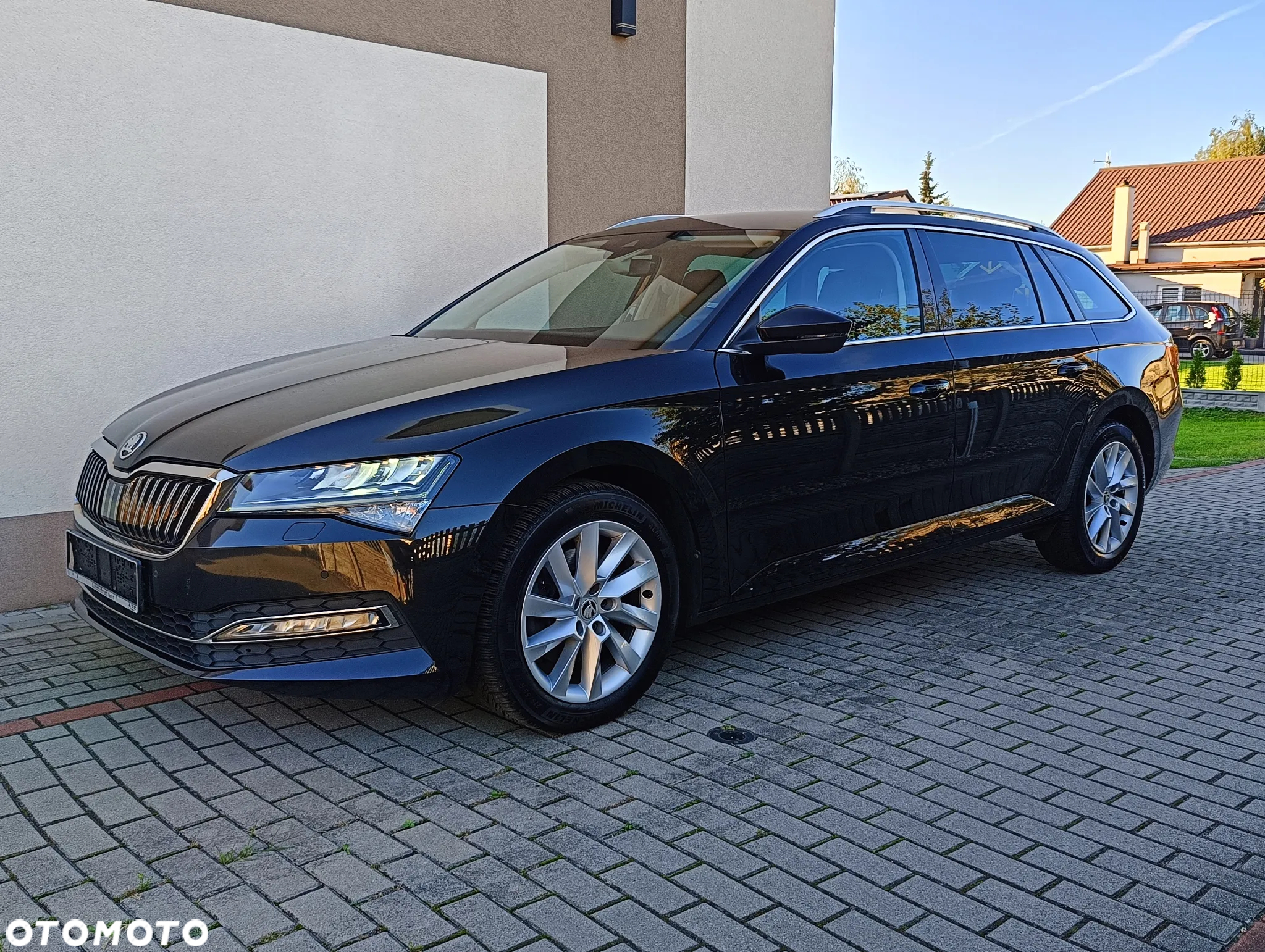 Skoda Superb Combi 2.0 TDI DSG Ambition - 6