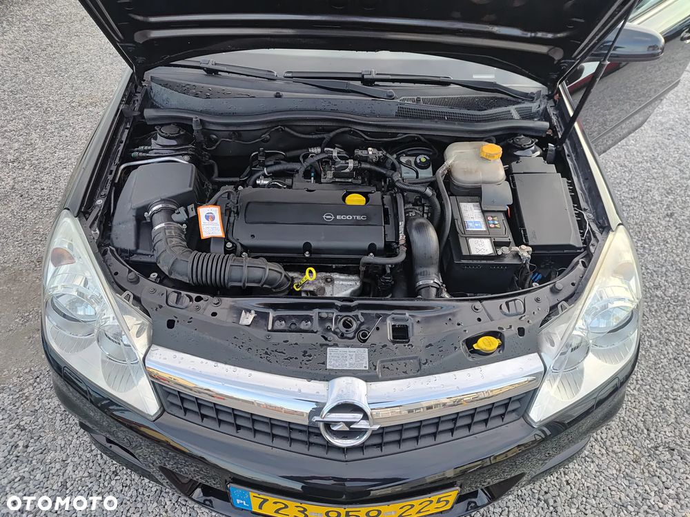 Opel Astra 1.6 Turbo Cosmo - 33