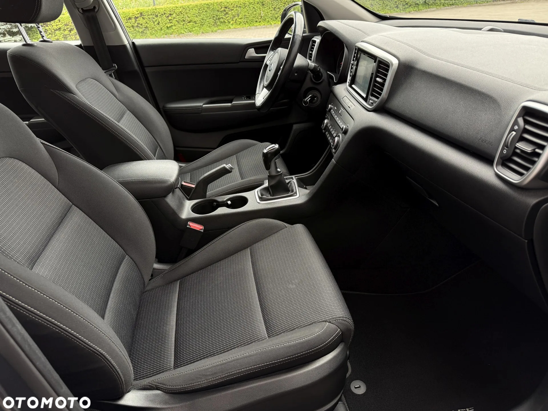 Kia Sportage 1.6 GDI L Business Line 2WD - 29