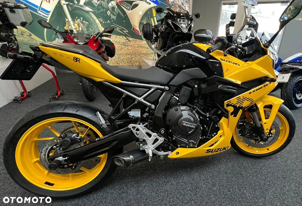 Suzuki GSX-R - 13
