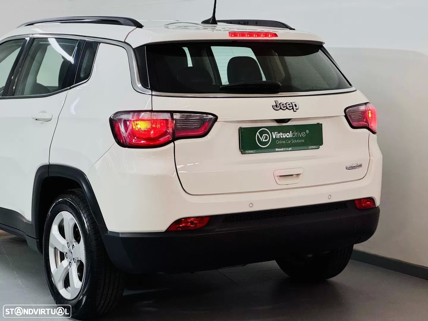 Jeep Compass 1.6 M-Jet Longitude Plus - 16