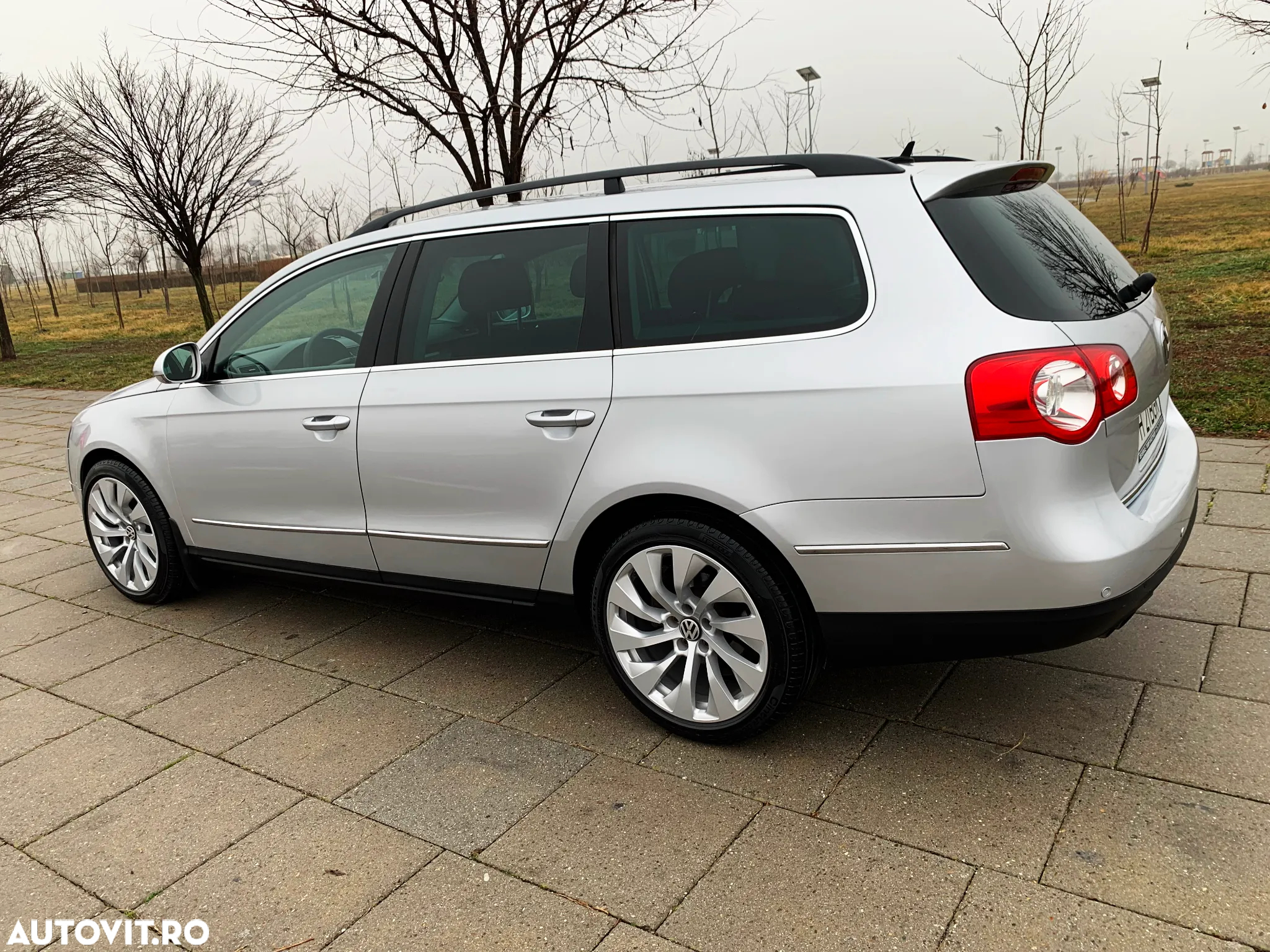 Volkswagen Passat 2.0 TDI Comfortline - 10
