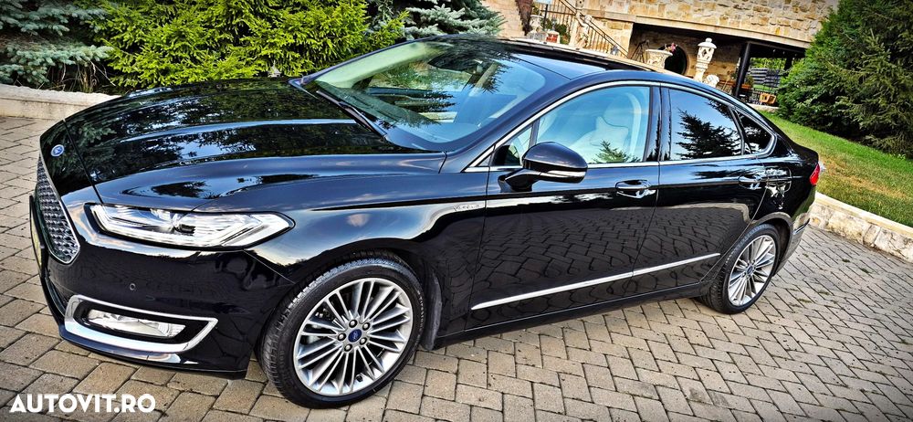 Ford Mondeo 2.0 HEV Vignale - 33