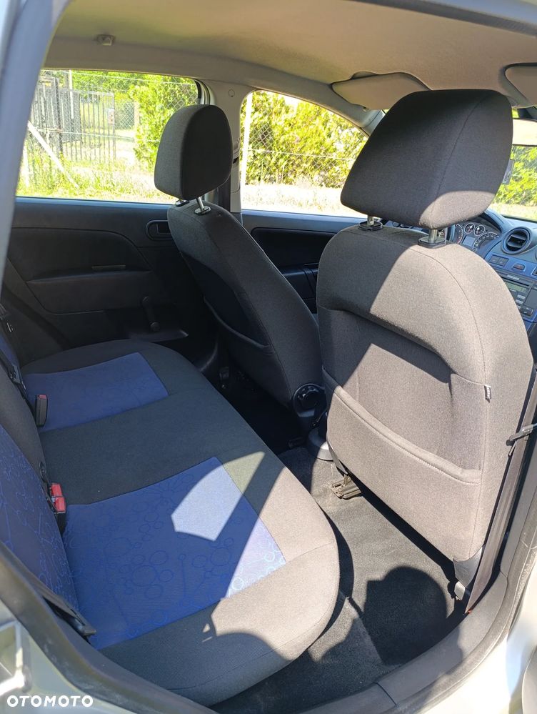 Ford Fiesta 1.4 TDCi Ghia - 6