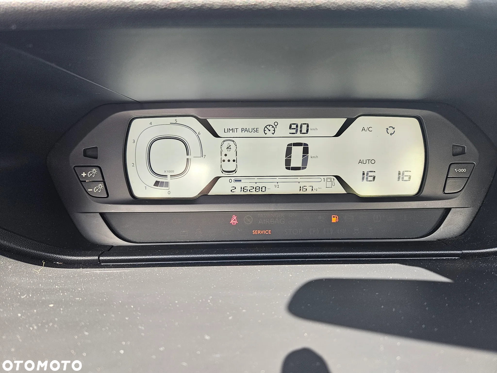 Citroën C4 Picasso 1.6 e-HDi Exclusive - 17