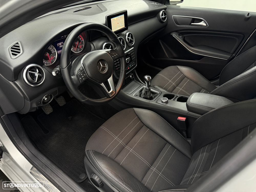 Mercedes-Benz A 180 d Urban - 11