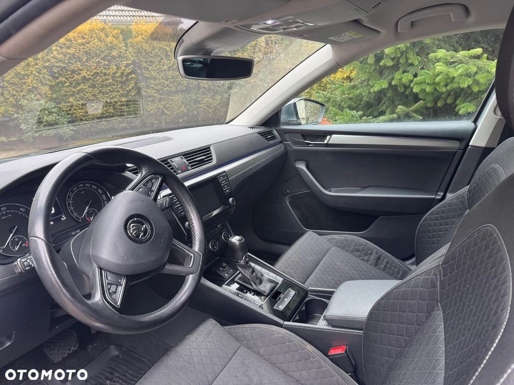 Skoda Superb 2.0 TDI Style DSG - 8