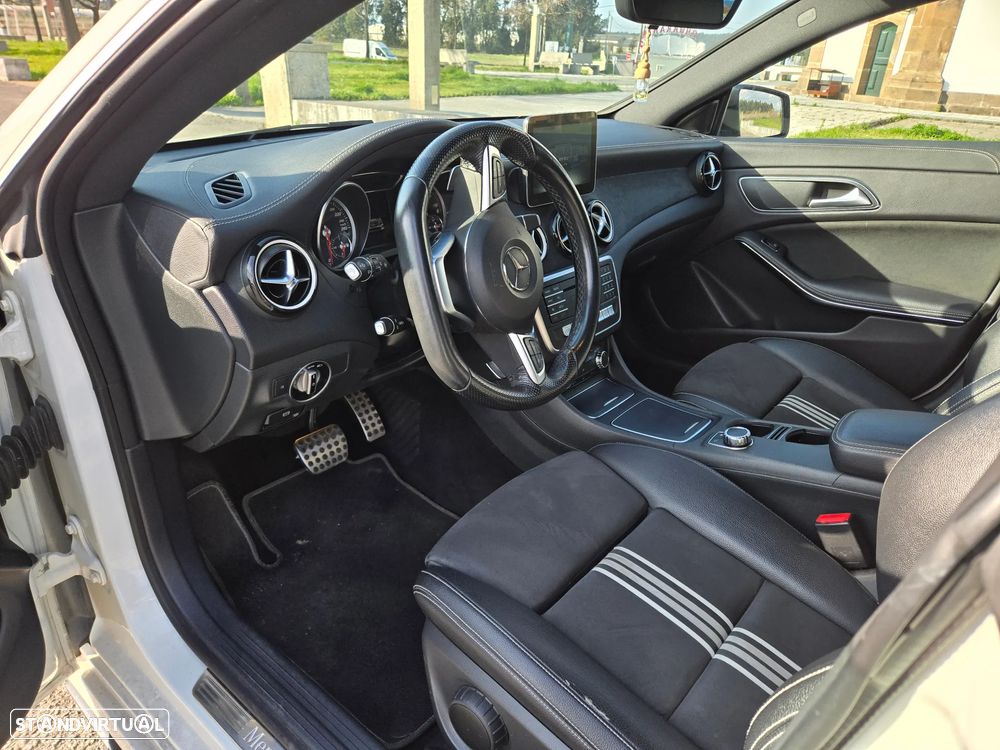 Mercedes-Benz CLA 220 d 7G-DCT AMG Line - 15