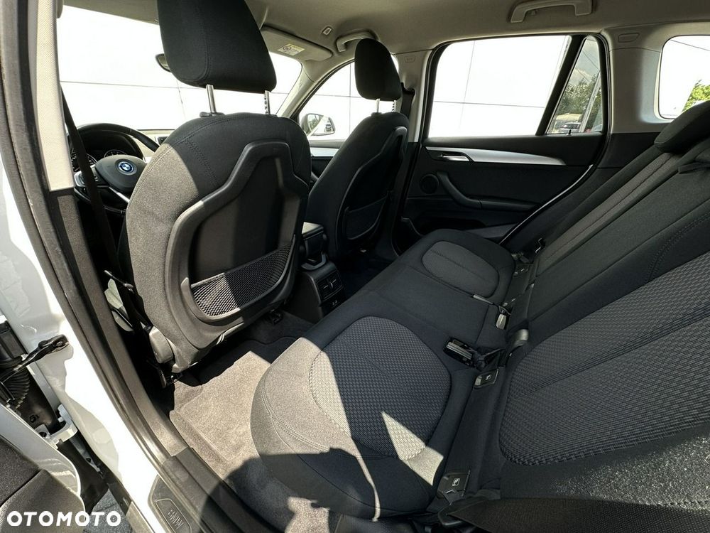 BMW X1 xDrive25e Advantage - 17