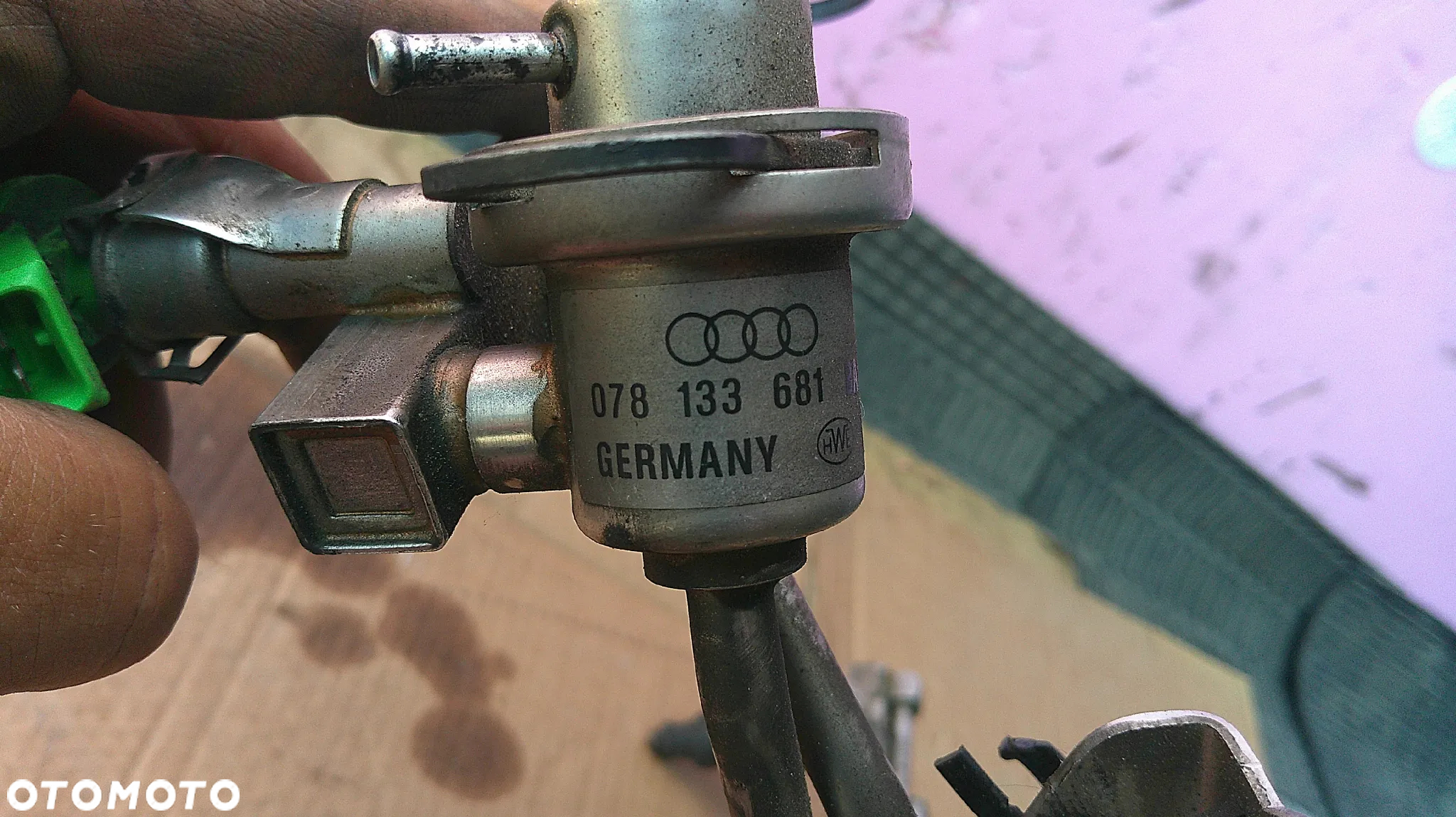 AUDI A4 B6 2.4 V6 LISTWA WTRYSKOWA - 2