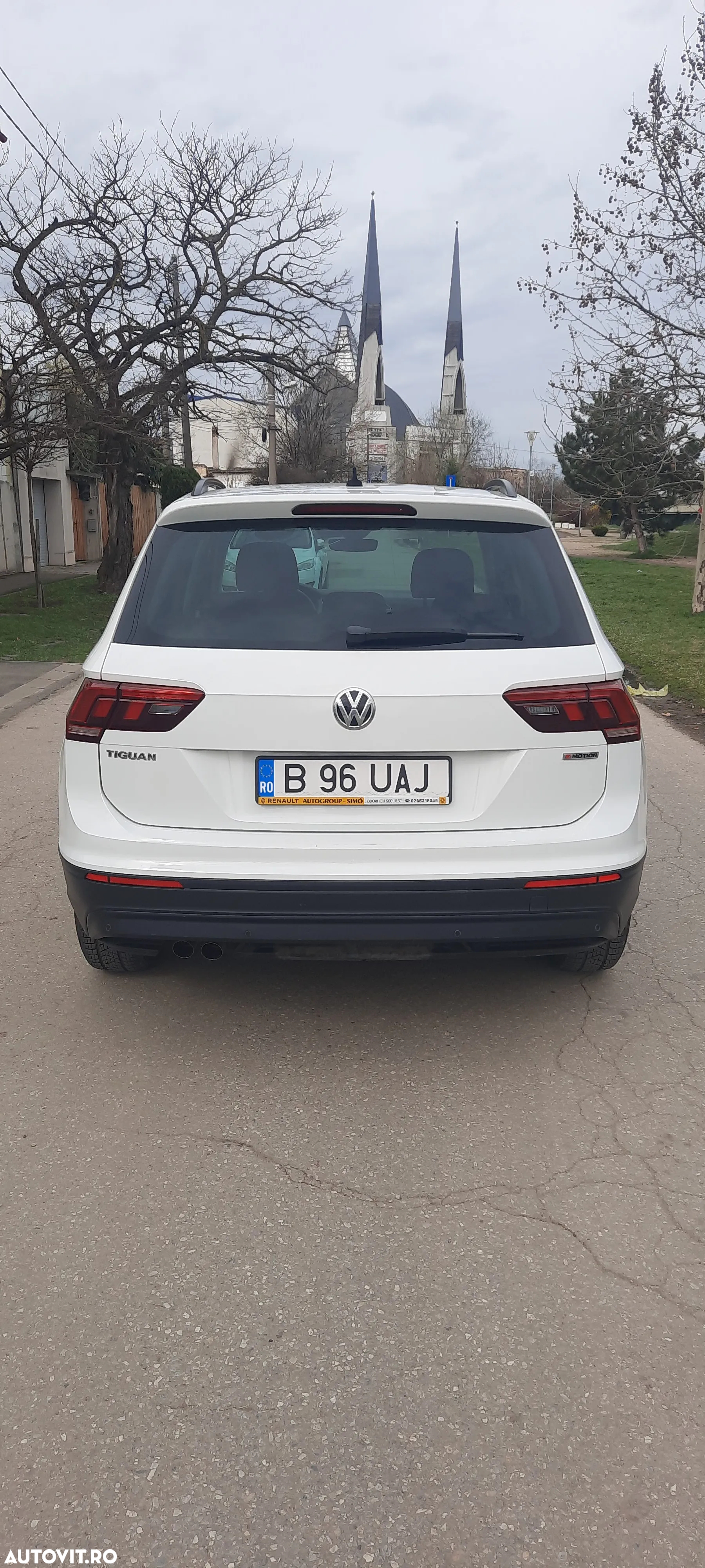 Volkswagen Tiguan 2.0 TDI 4Mot DSG Comfortline - 3