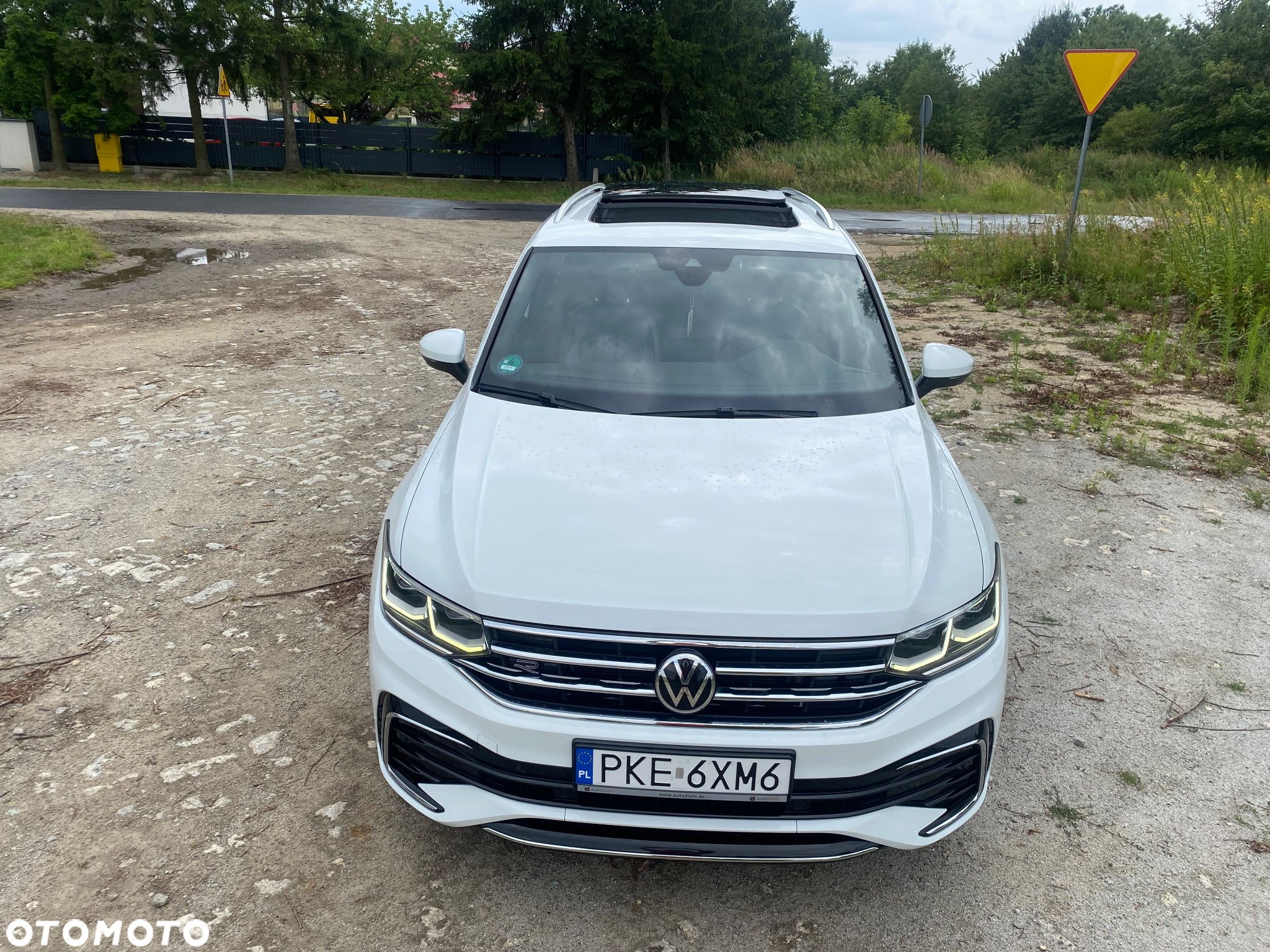 Volkswagen Tiguan 2.0 TDI SCR 4MOTION DSG R-Line - 11