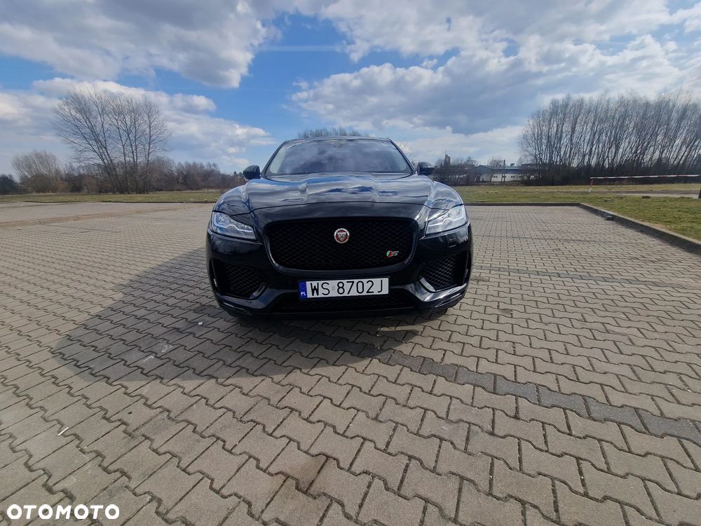 Jaguar F-Pace 2.0 i4P AWD R-Sport - 3