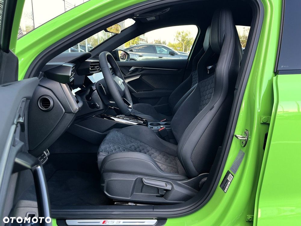 Audi RS3 Limousine - 22