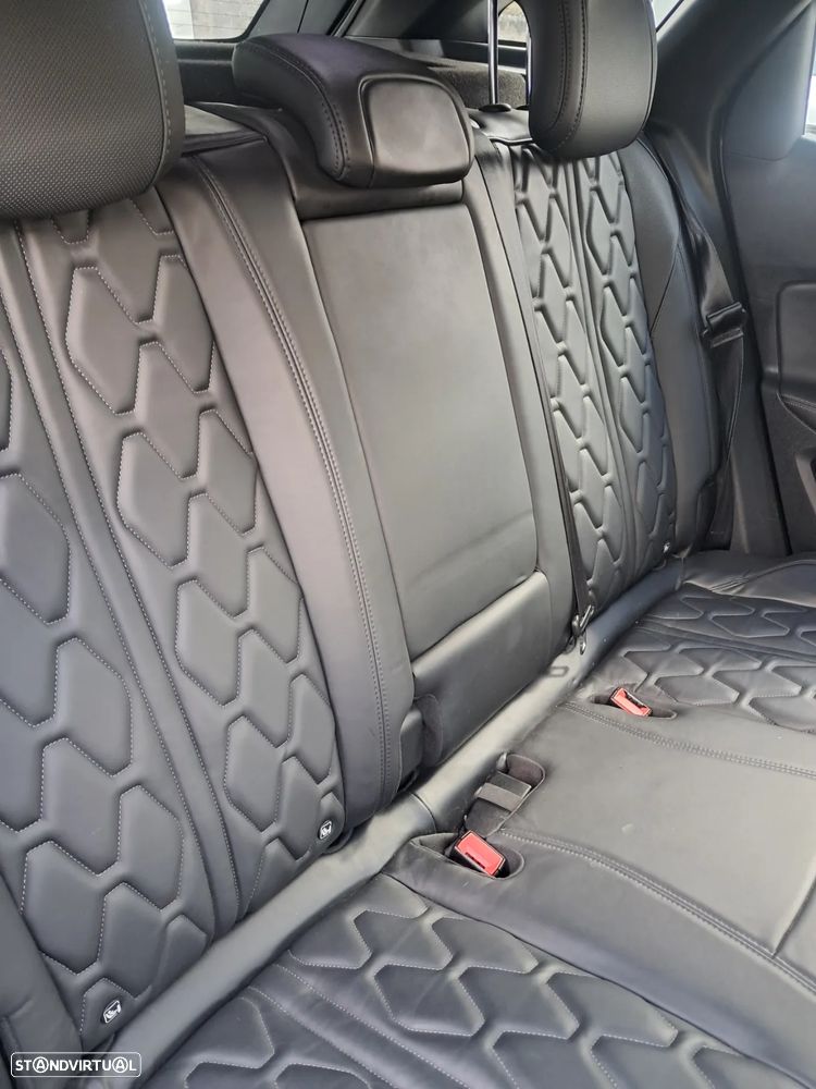 Peugeot 3008 1.6 Hybrid GT Pack e-EAT8 - 12