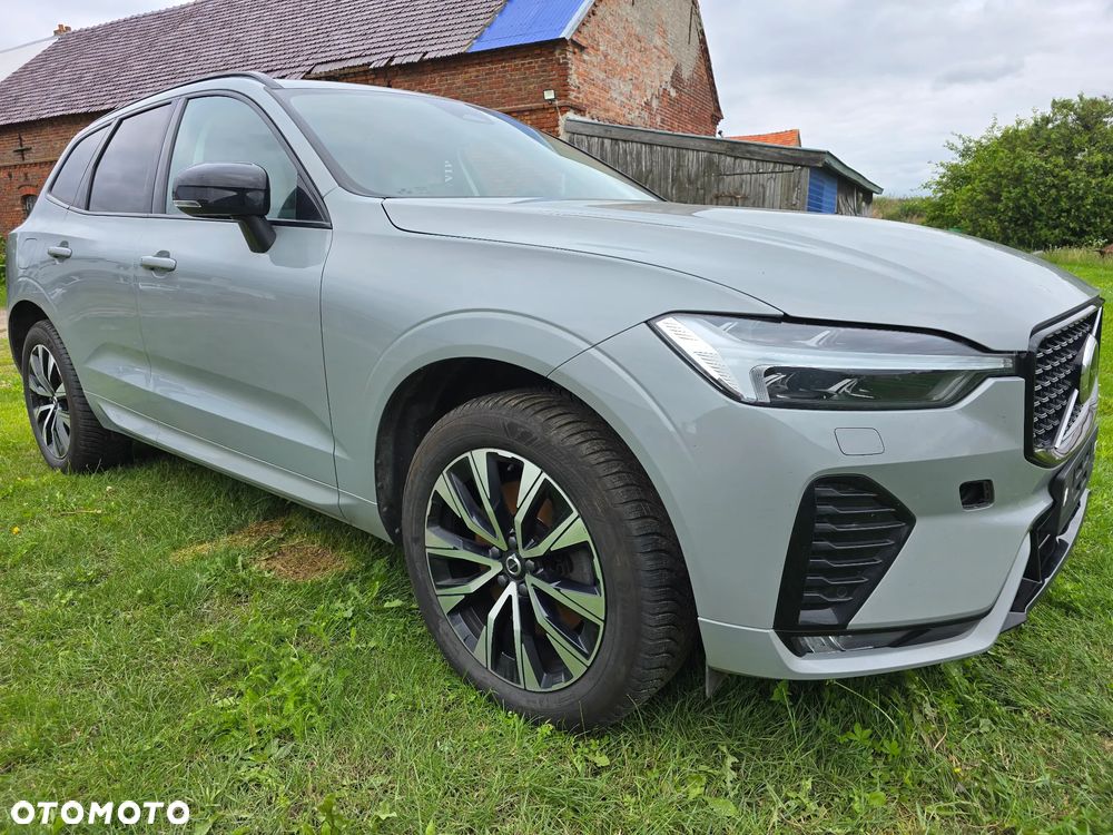 Volvo XC 60 B4 D AWD Plus Dark - 6