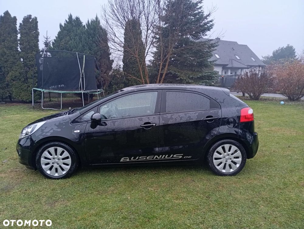 Kia Rio 1.4 Fifa World Cup Edition - 3