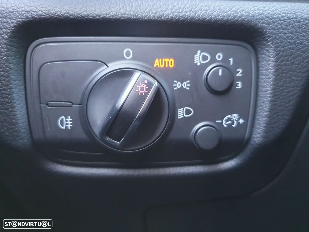 Audi A3 Sportback 1.6 TDI Attraction Ultra - 29