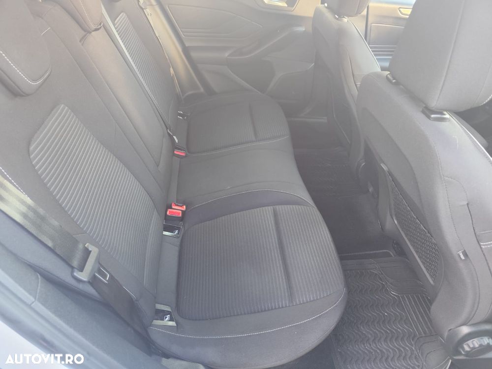 Ford Focus 1.0 EcoBoost Hybrid TITANIUM - 27