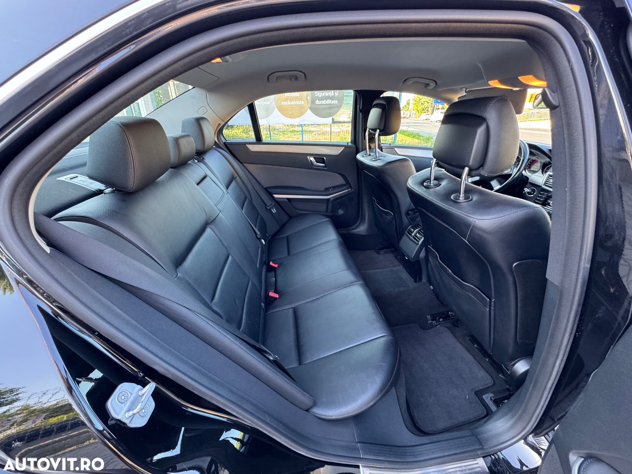 Mercedes-Benz E - 38