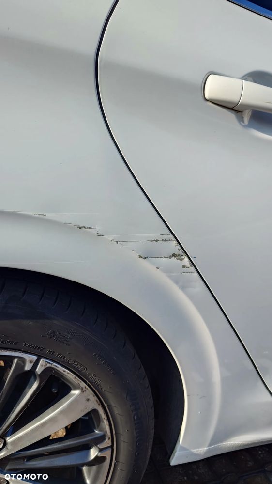 Peugeot 208 1.2 PureTech Allure - 6