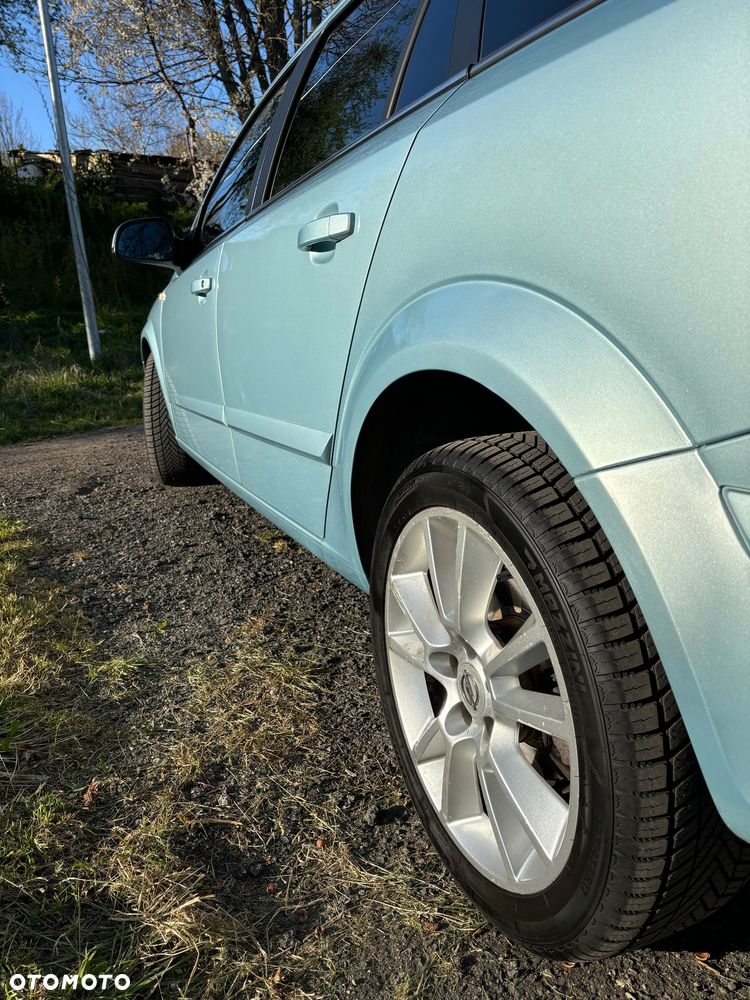 Opel Astra 1.9 CDTI Edition - 36