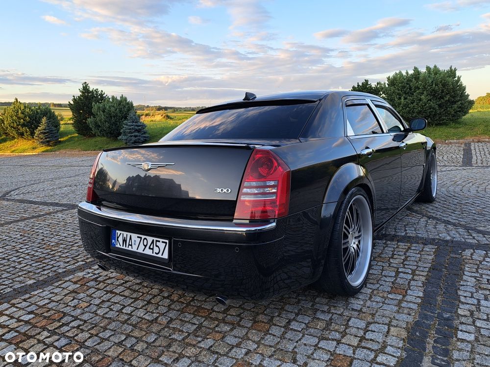 Chrysler 300C - 5