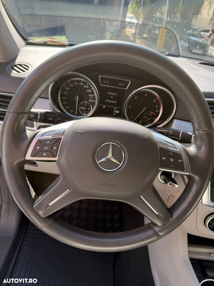 Mercedes-Benz ML 350 BlueTEC 4MATIC Aut - 17
