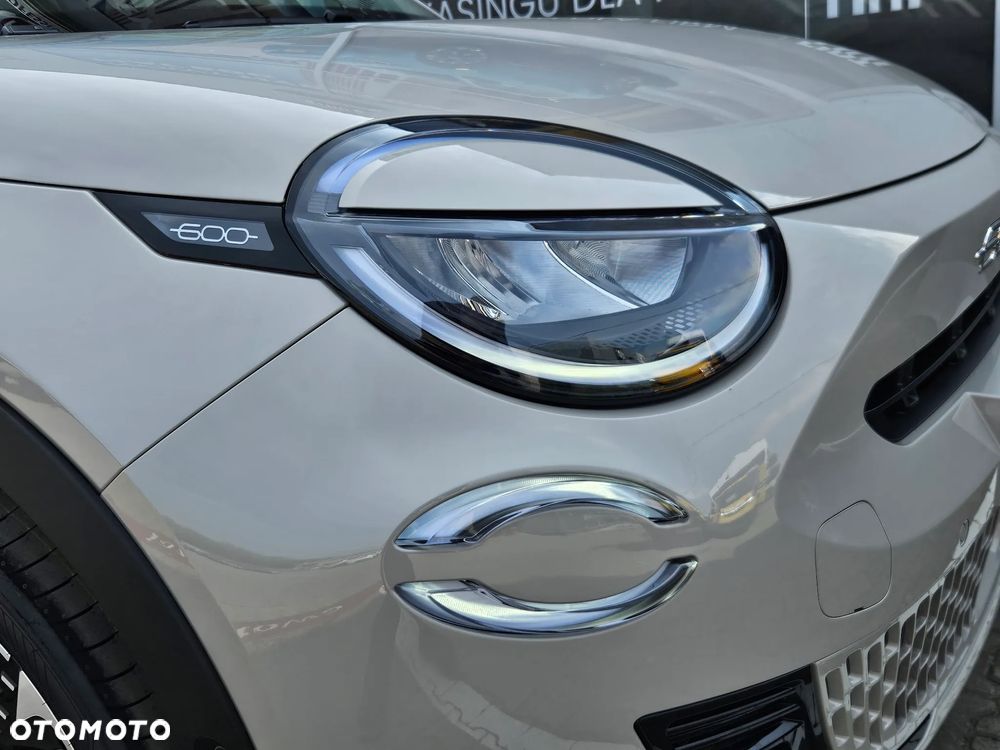 Fiat 600 1.2 Turbo La Prima eDCT - 3