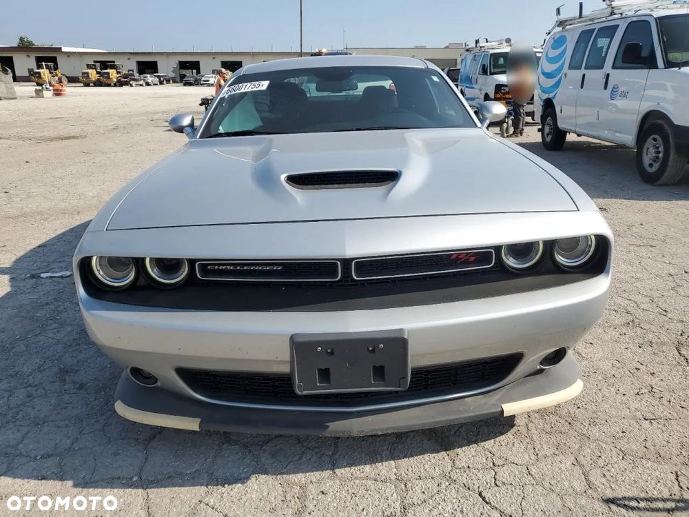 Dodge Challenger 5.7 R/T - 5