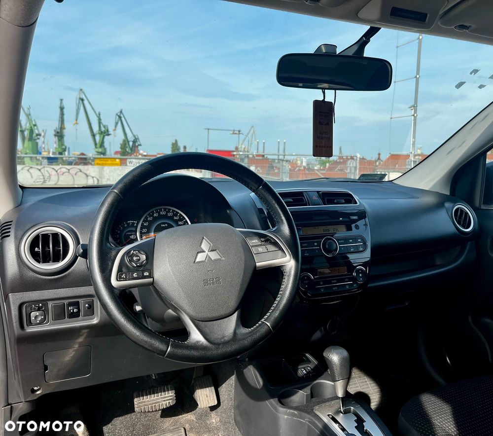 Mitsubishi Space Star 1.2 Intense CVT - 21