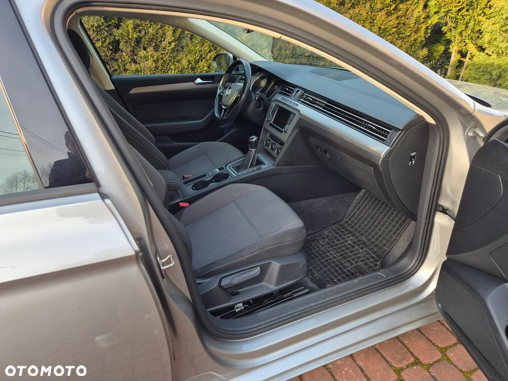 Volkswagen Passat 1.6 TDI BMT Trendline - 7