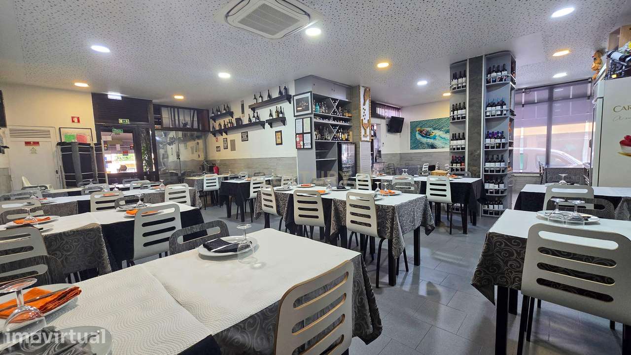 Oportunidade de Negócio – Restaurante / Churrasqueira em Pleno Funcion - Grande imagem: 5/36