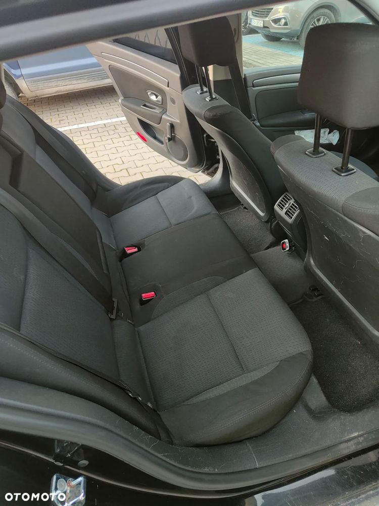 Renault Laguna 1.5 dCi Authentique - 13