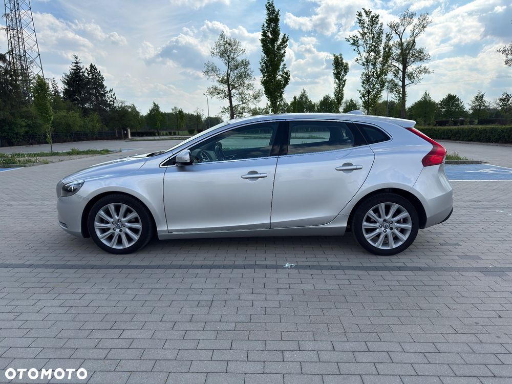 Volvo V40 D2 Powershift Summum - 4