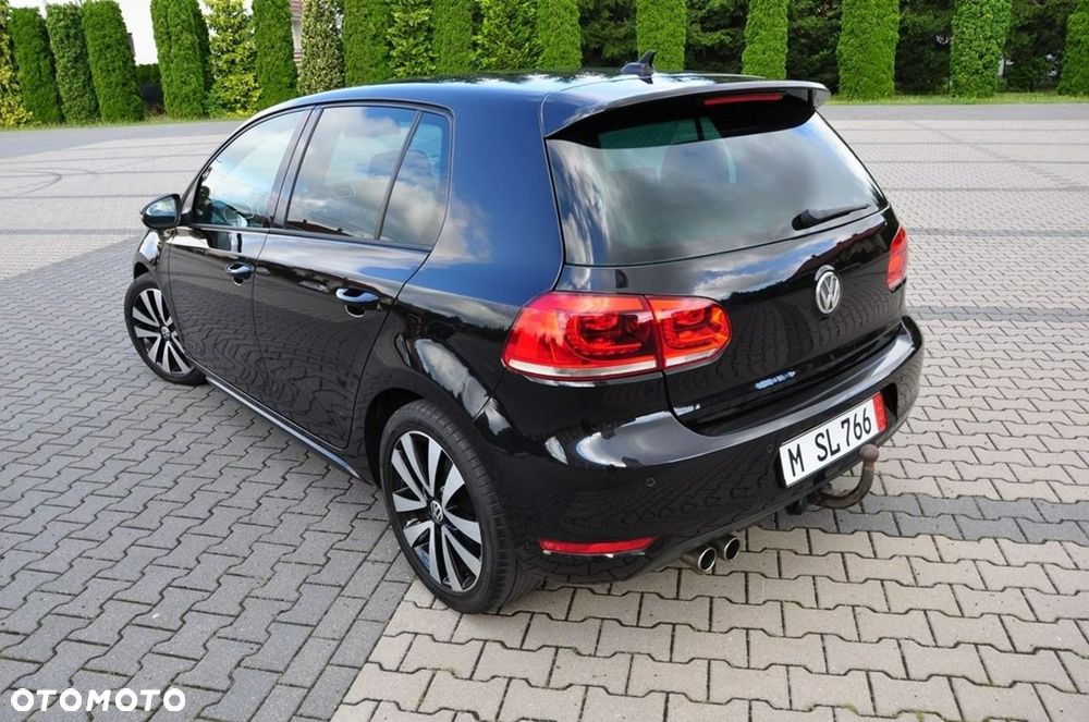 Volkswagen Golf - 23