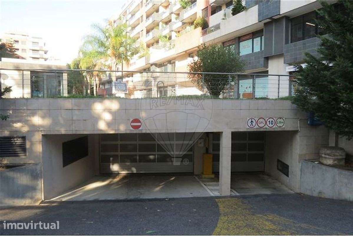 Garagem  para arrendamento - Grande imagem: 2/3