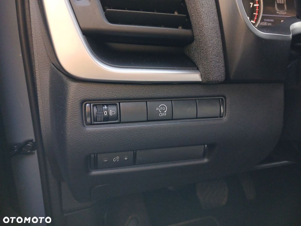 Nissan Qashqai 1.3 DIG-T mHEV N-Connecta Xtronic - 23