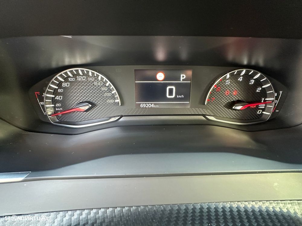 Peugeot 208 1.2 PureTech Allure EAT8 - 15